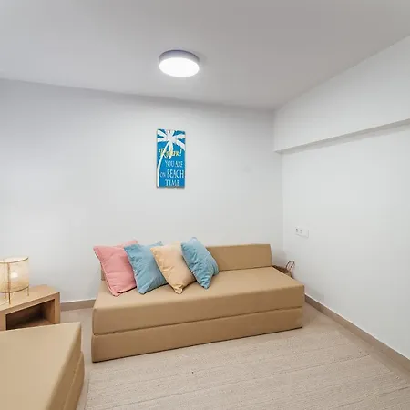 Greek House Complex A2 נידרי