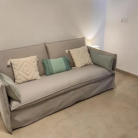 Greek House Complex A2 *